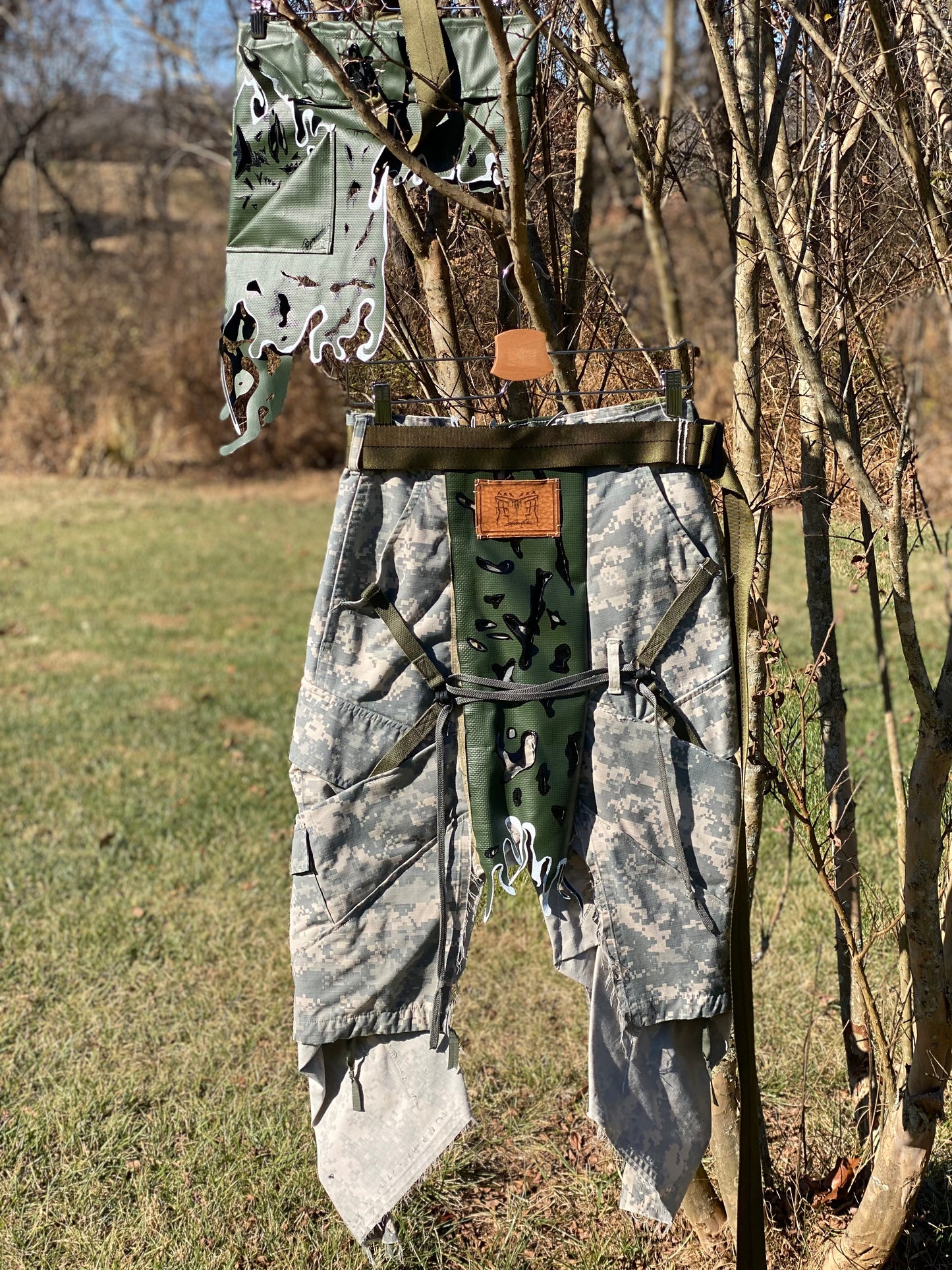 “DIGITAL CAMO FRONT ZIP”
